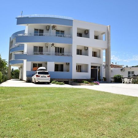 Apartments Fati & Flori Ulcinj Ngoại thất bức ảnh
