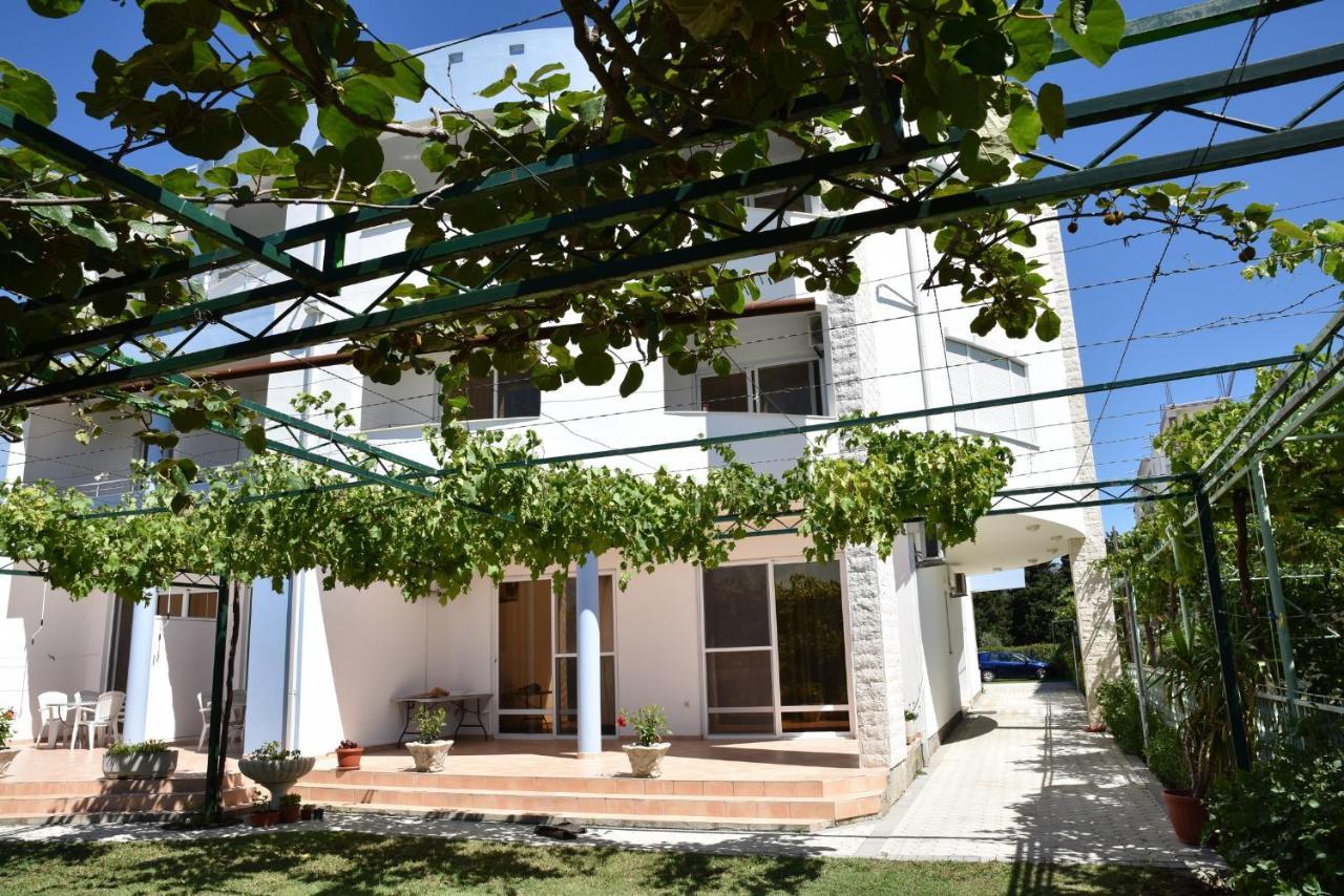 Apartments Fati & Flori Ulcinj Ngoại thất bức ảnh