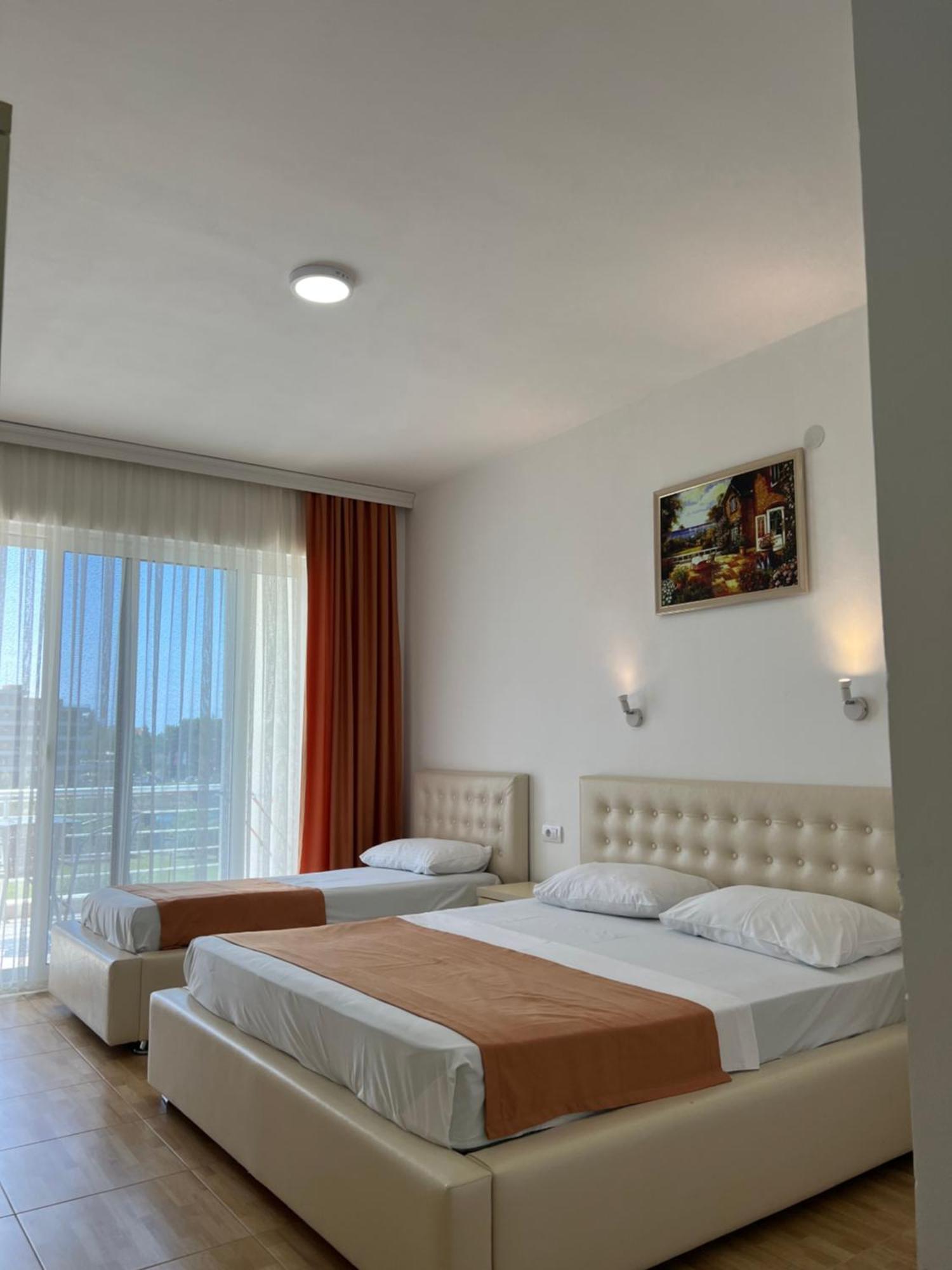 Apartments Fati & Flori Ulcinj Ngoại thất bức ảnh