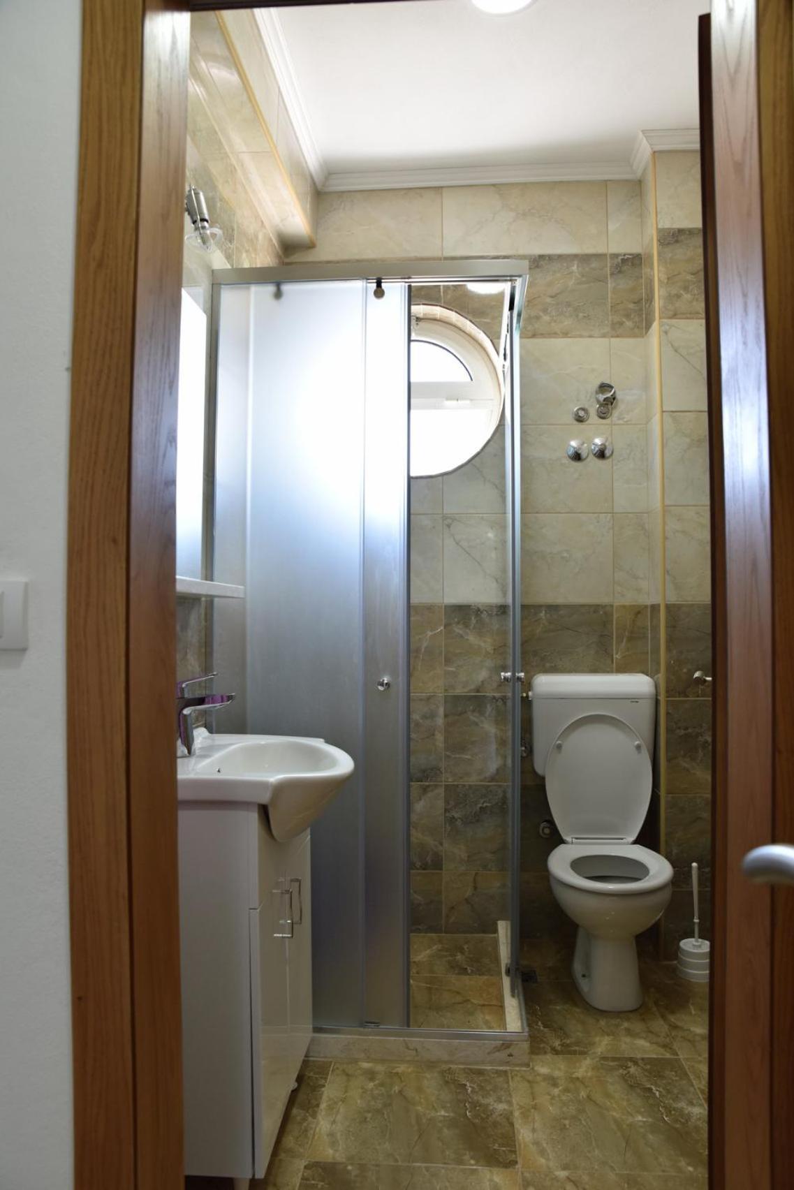 Apartments Fati & Flori Ulcinj Ngoại thất bức ảnh