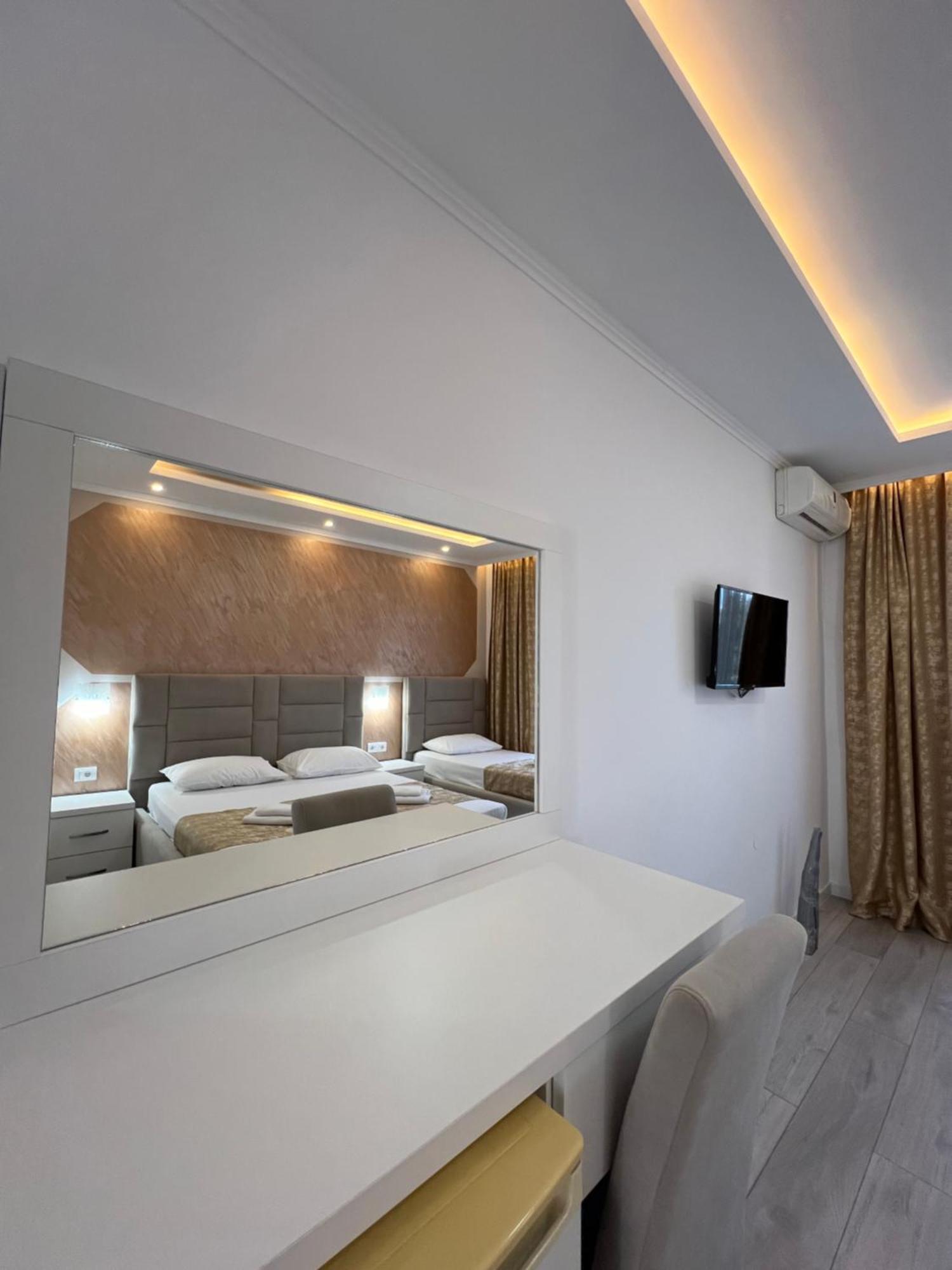 Apartments Fati & Flori Ulcinj Ngoại thất bức ảnh