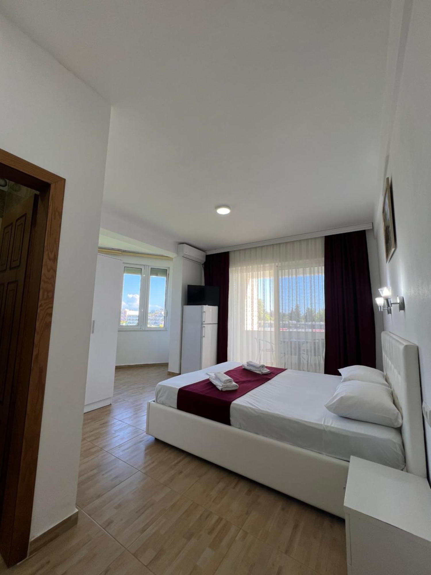 Apartments Fati & Flori Ulcinj Ngoại thất bức ảnh