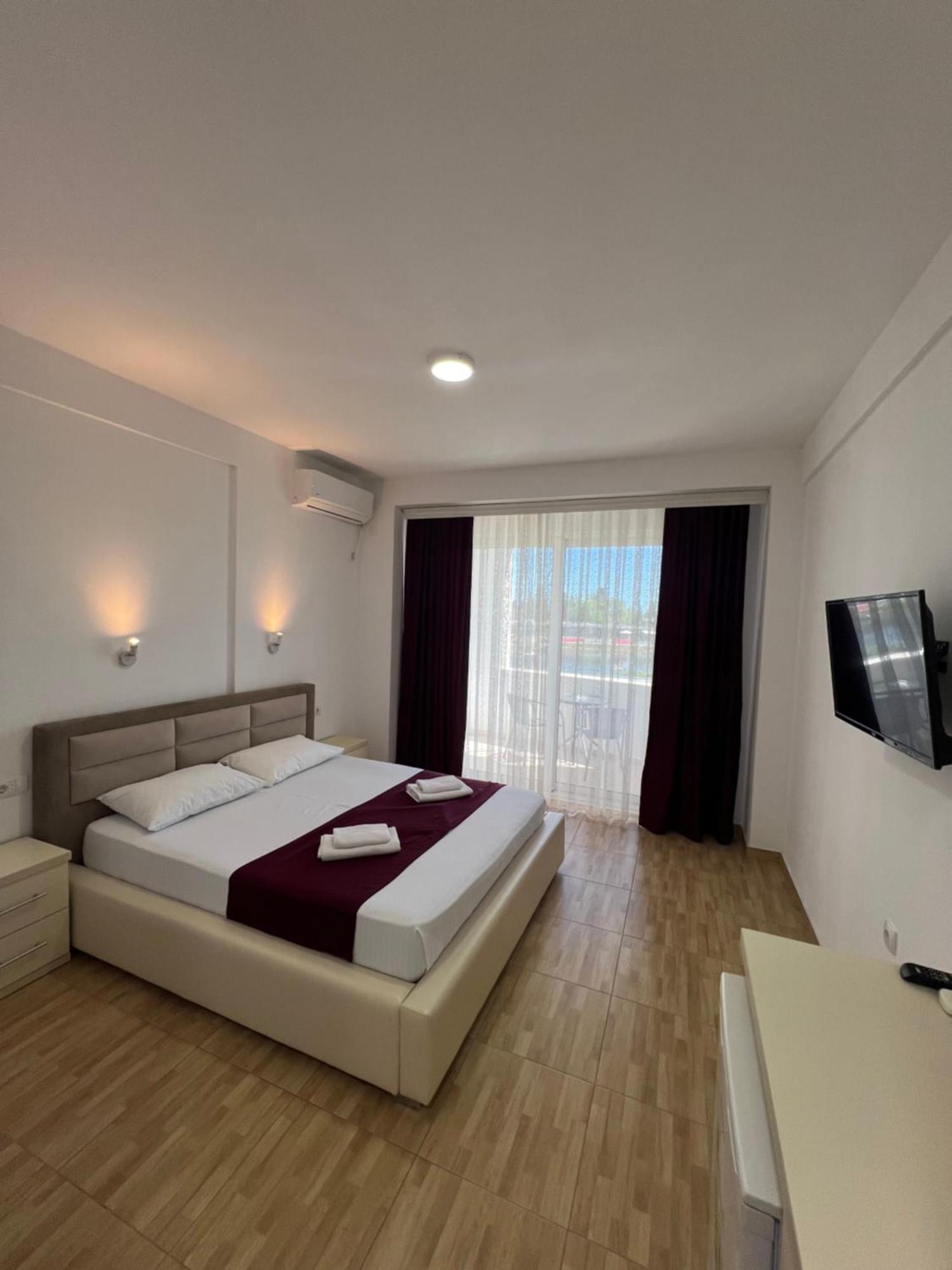 Apartments Fati & Flori Ulcinj Ngoại thất bức ảnh